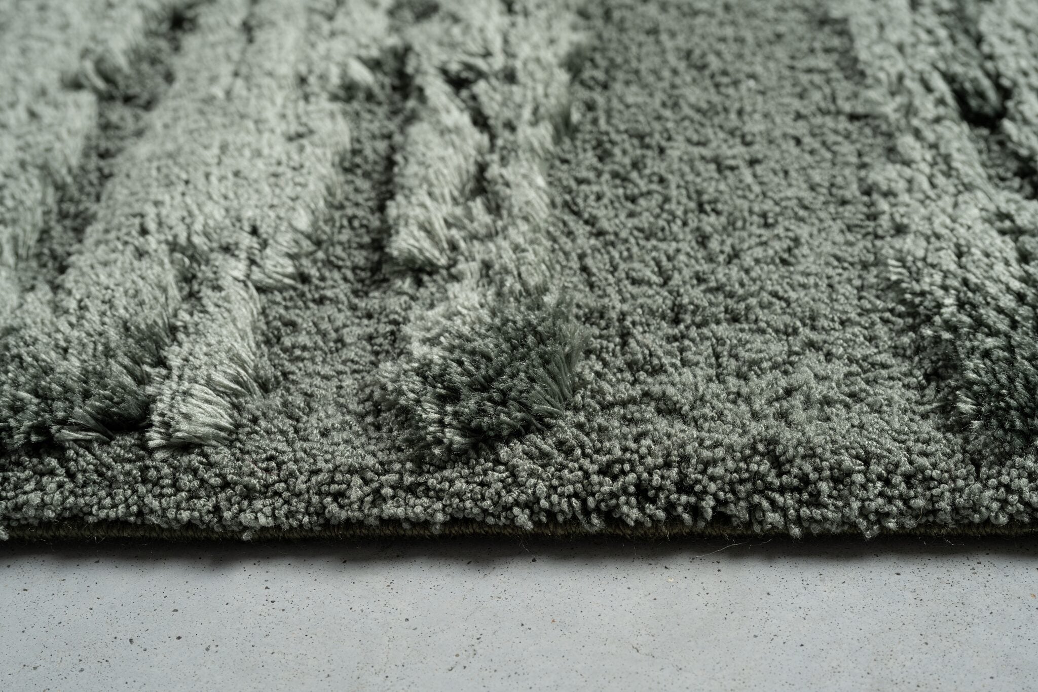 Cleo Strata Green Rug