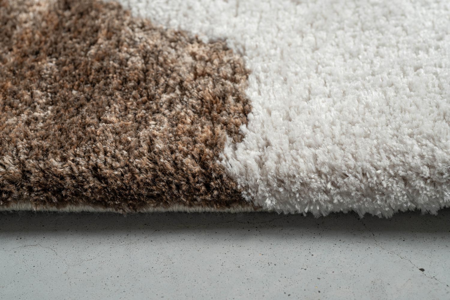 Dune Tribal Diamond Grey Rug