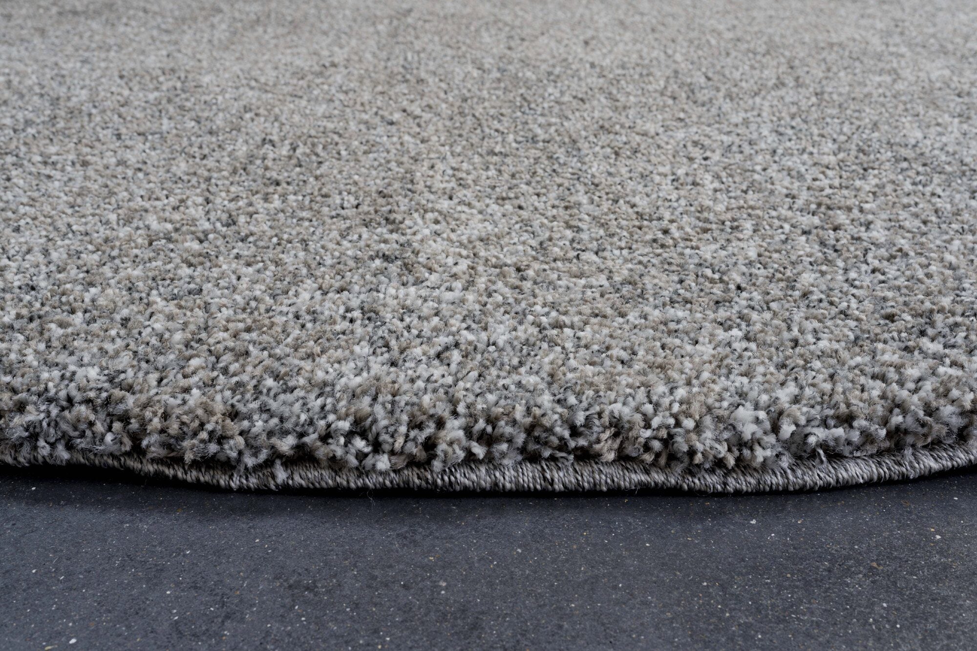 Mehari Mottled Plain Dk. Grey Rug