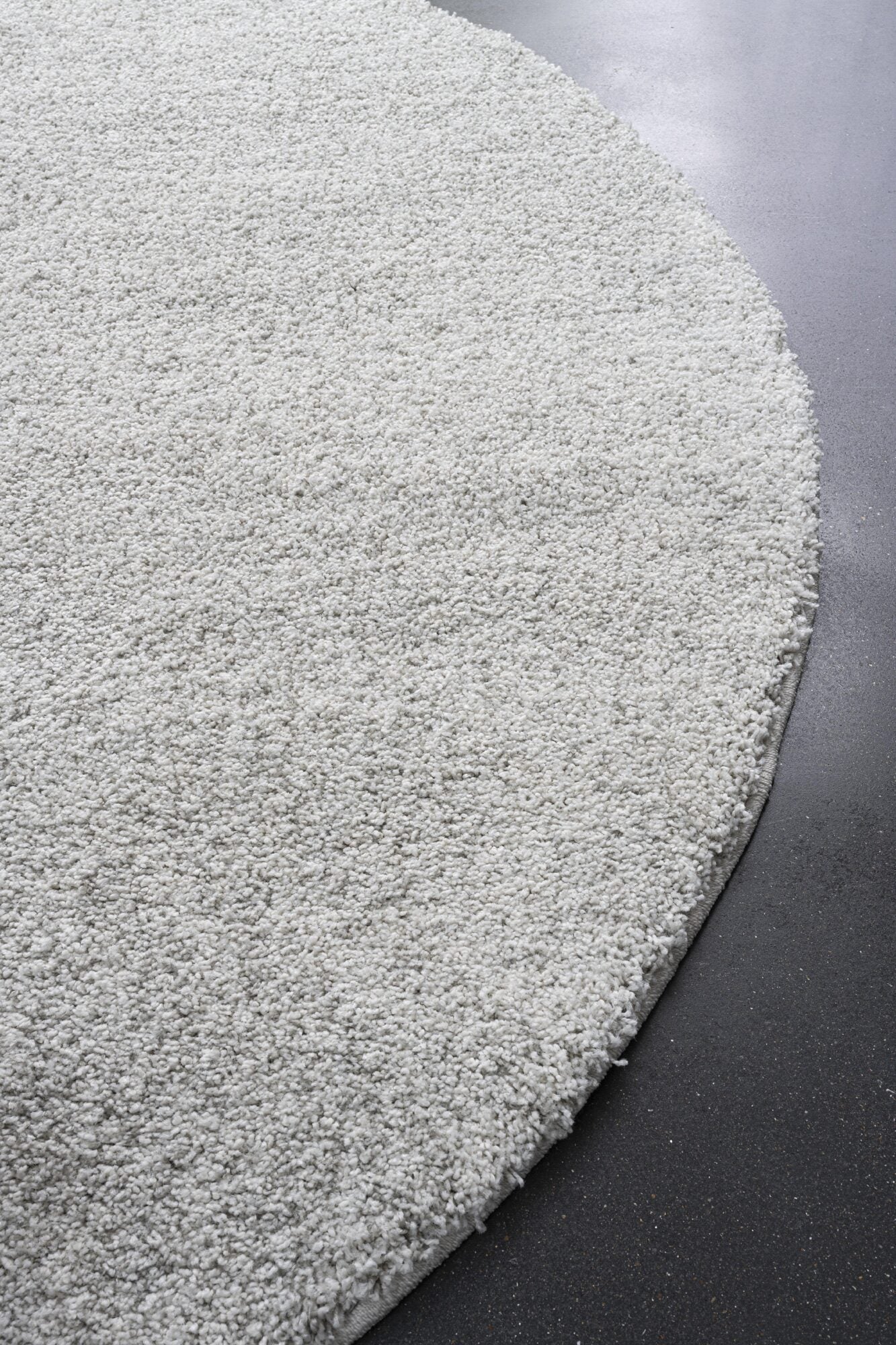 Mehari Mottled Plain Cream Rug