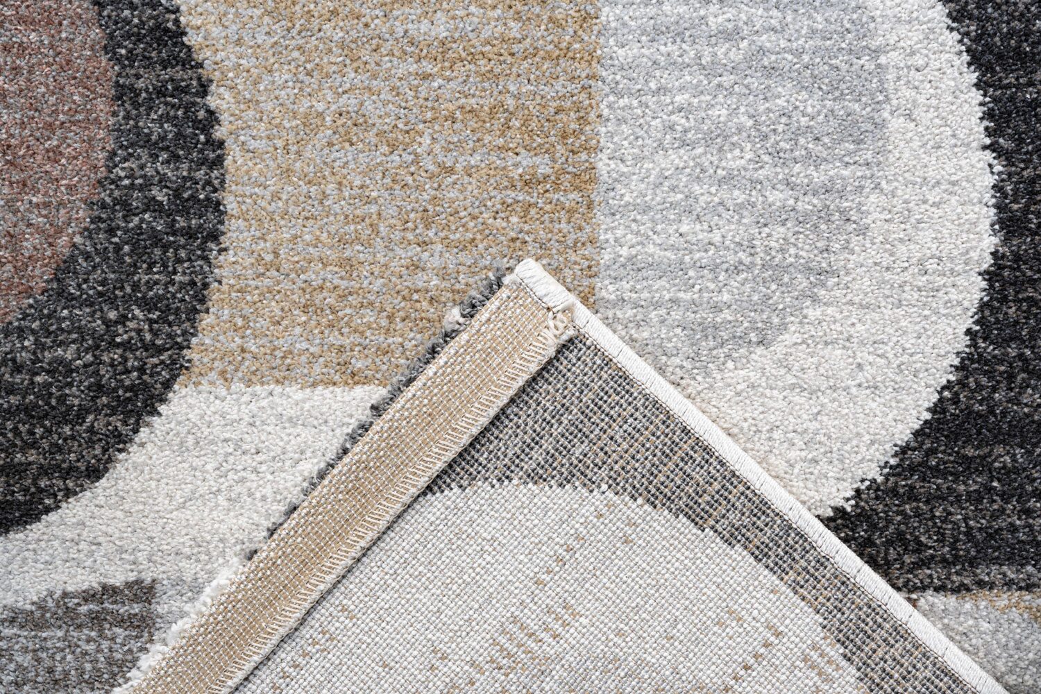 Liberty Retro Circles Gold Rug