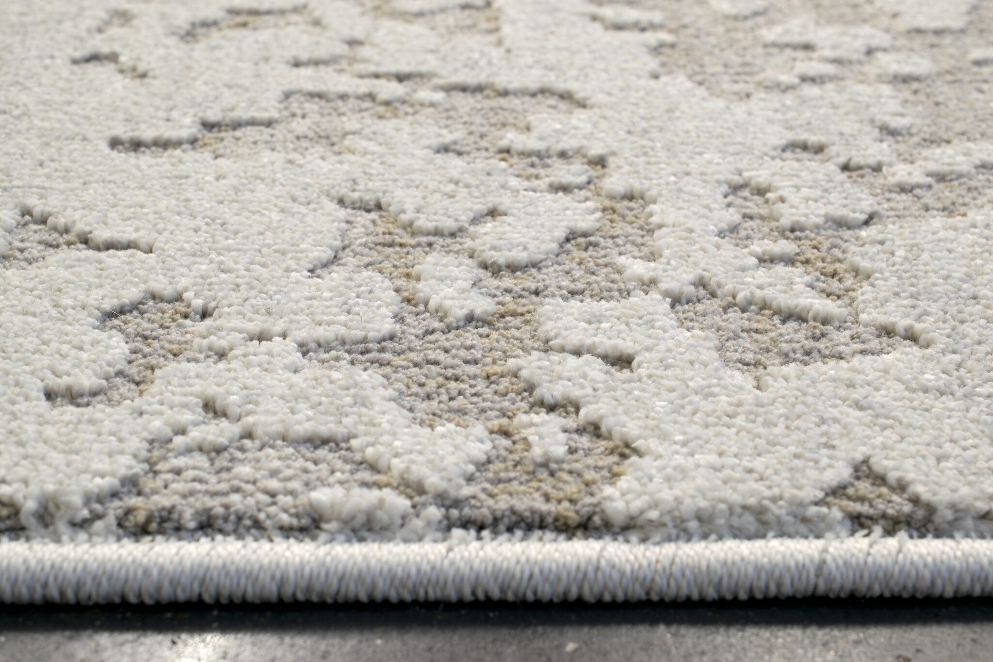 Geo Worn Abstract Ivory Rug