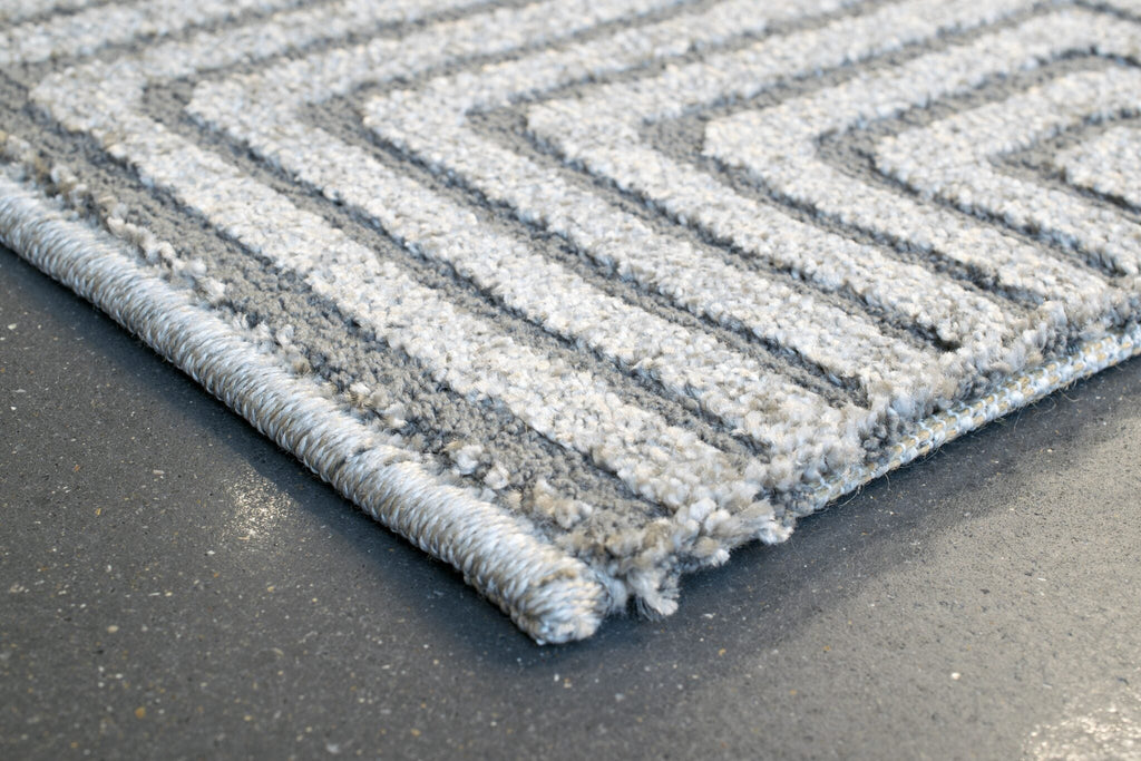 Geo Diamond Maze Brown Rug