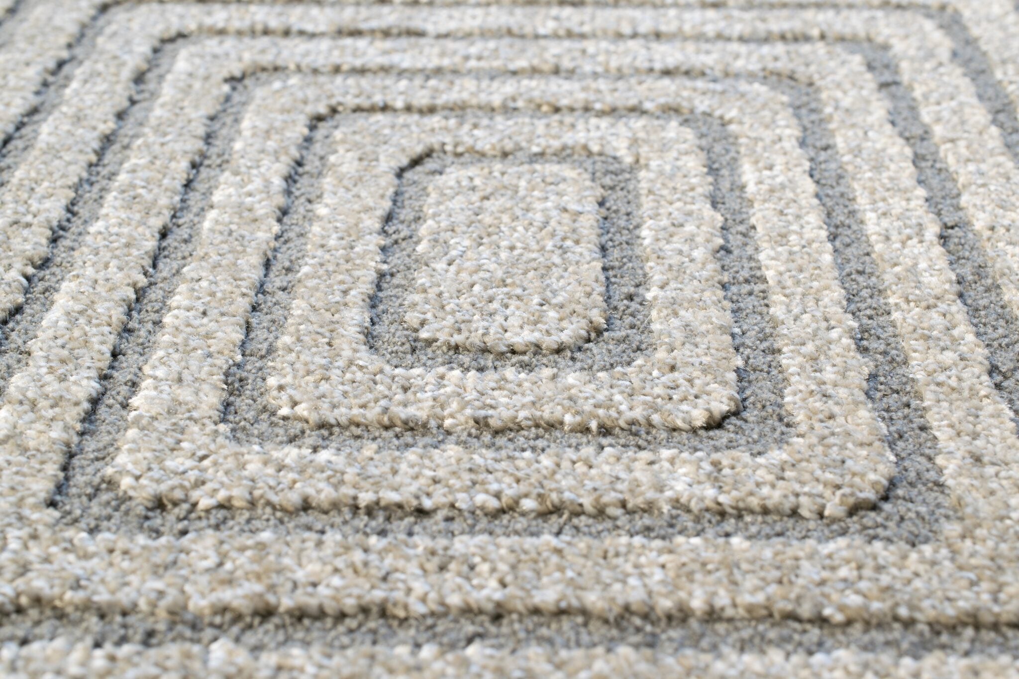 Geo Diamond Maze Brown Rug
