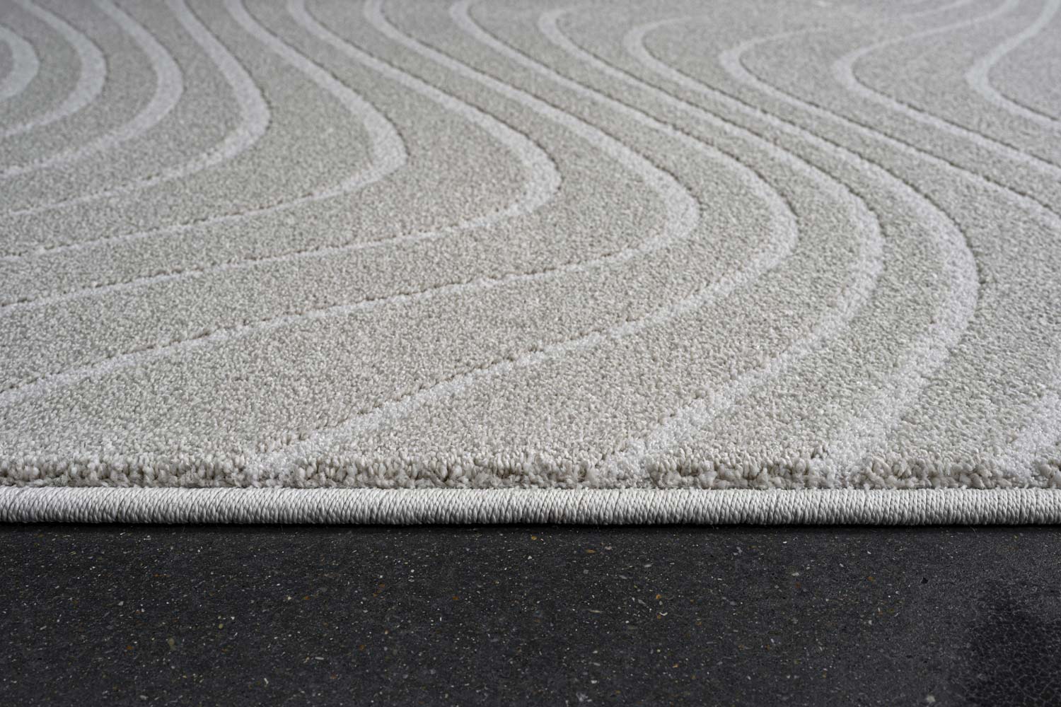 Geo Wave Ivory Rug