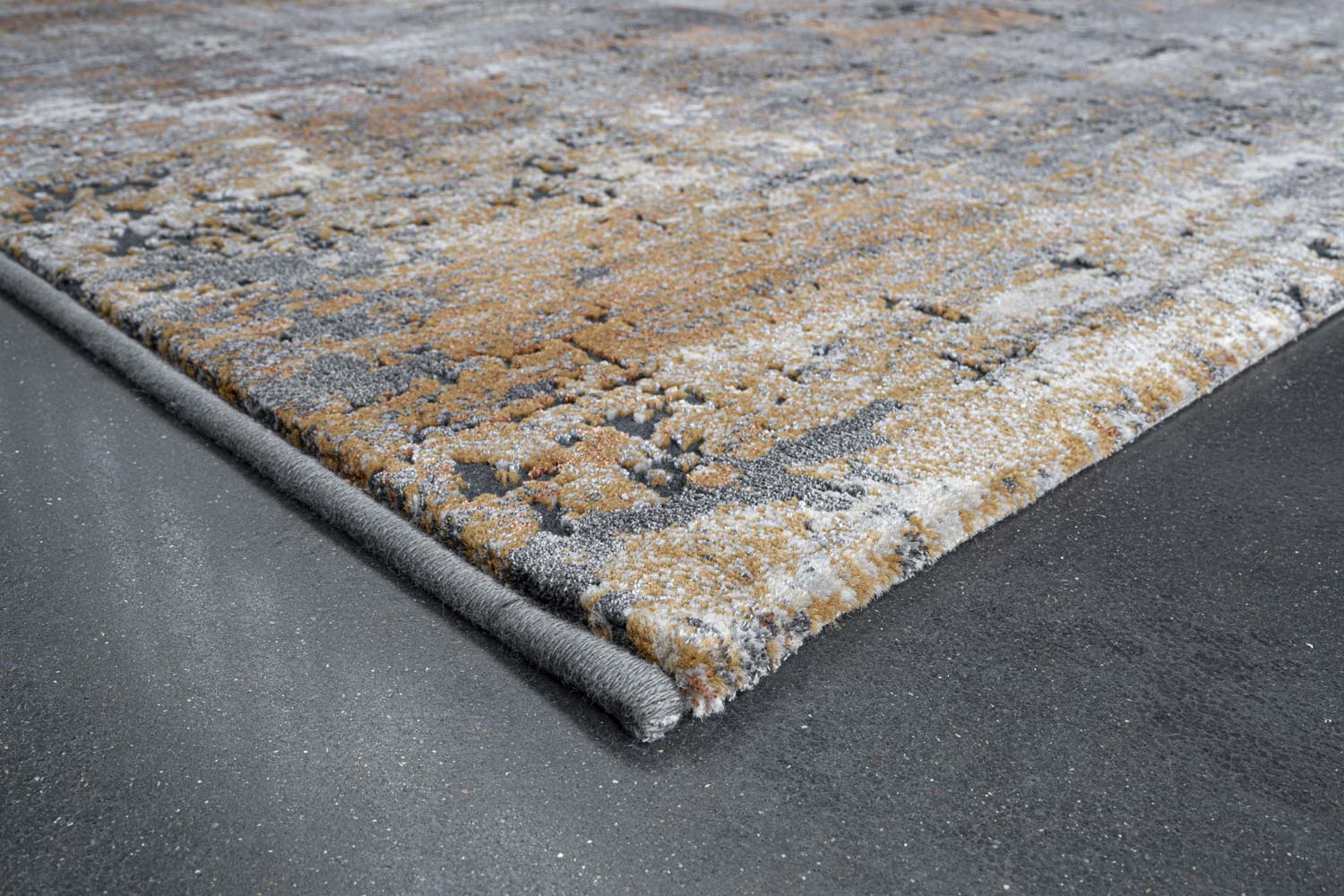 Canyon Mossstone Lava Rug