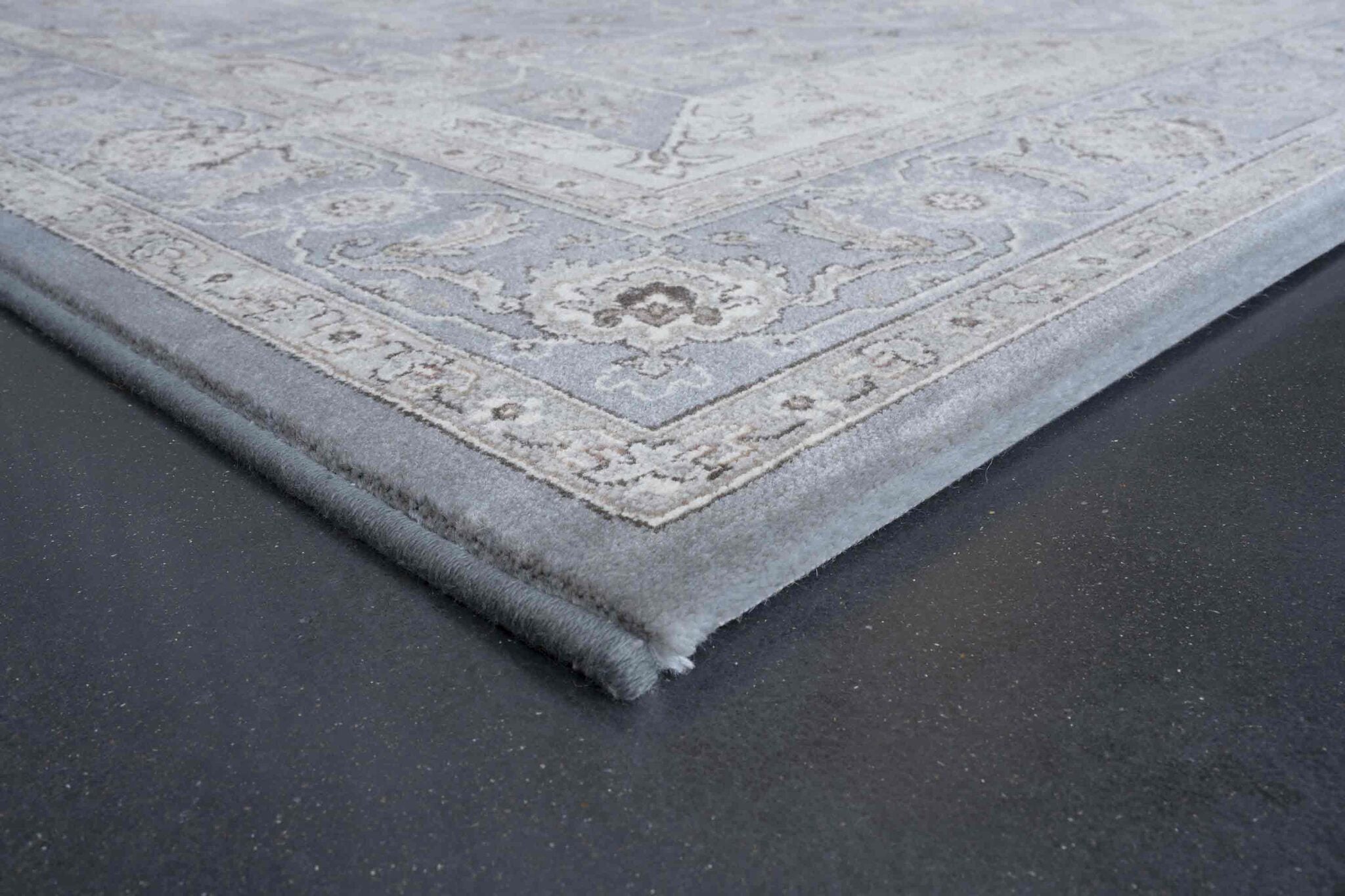 Da Vinci Heriz Medallion Blue Rug
