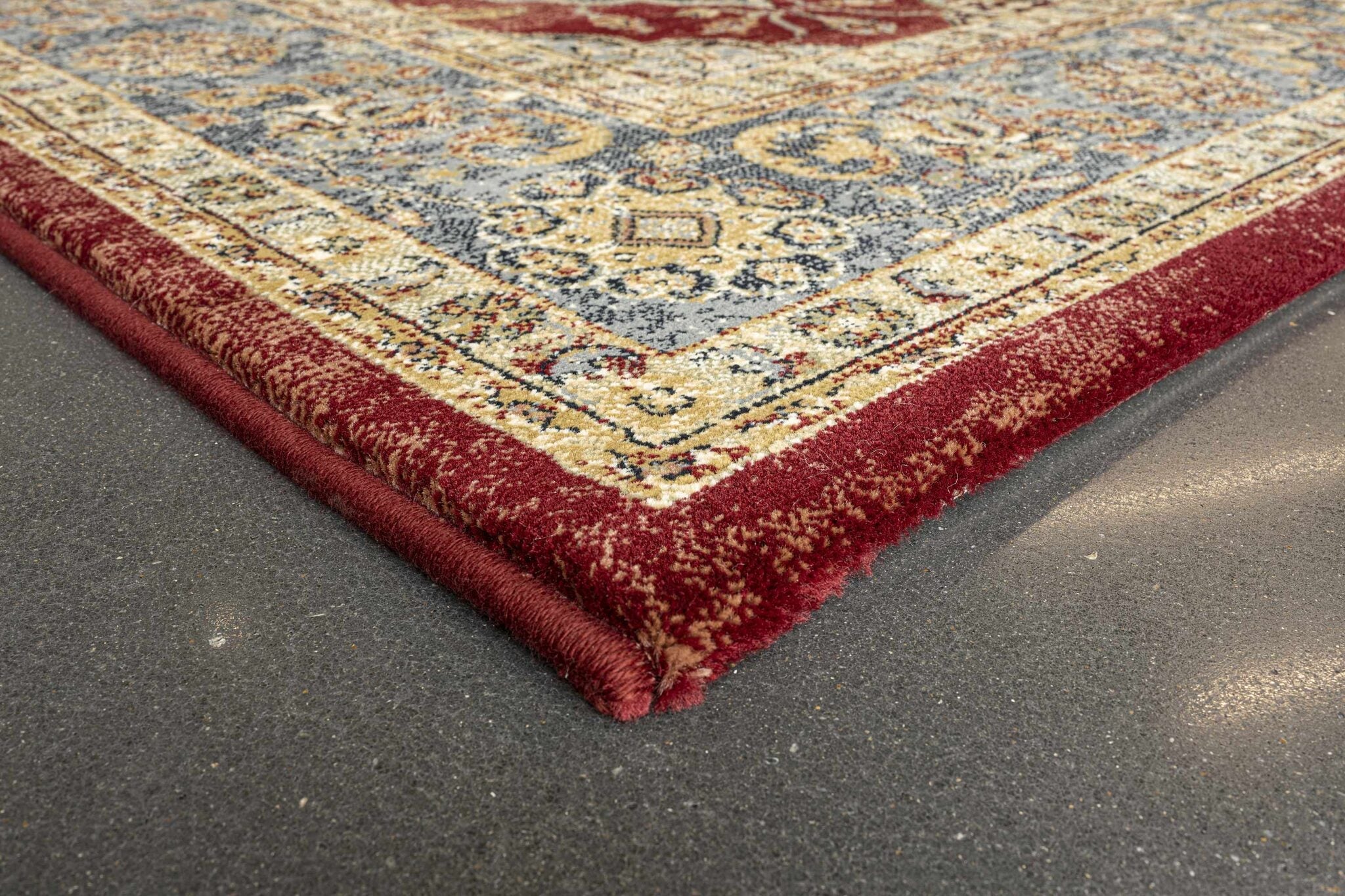 Da Vinci Bakhtiari Panel Red Rug