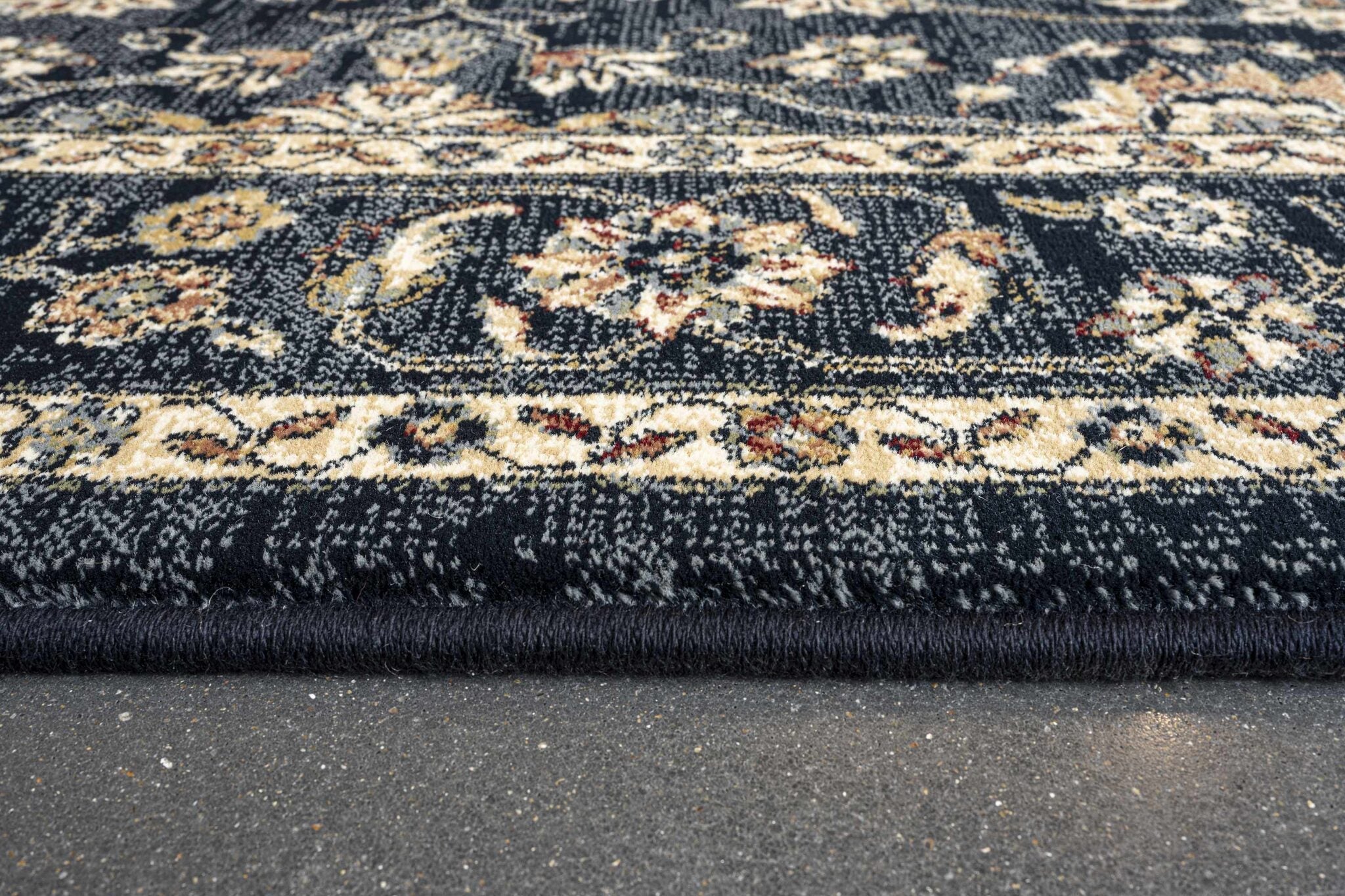 Da Vinci Isfahan Floral Navy Rug