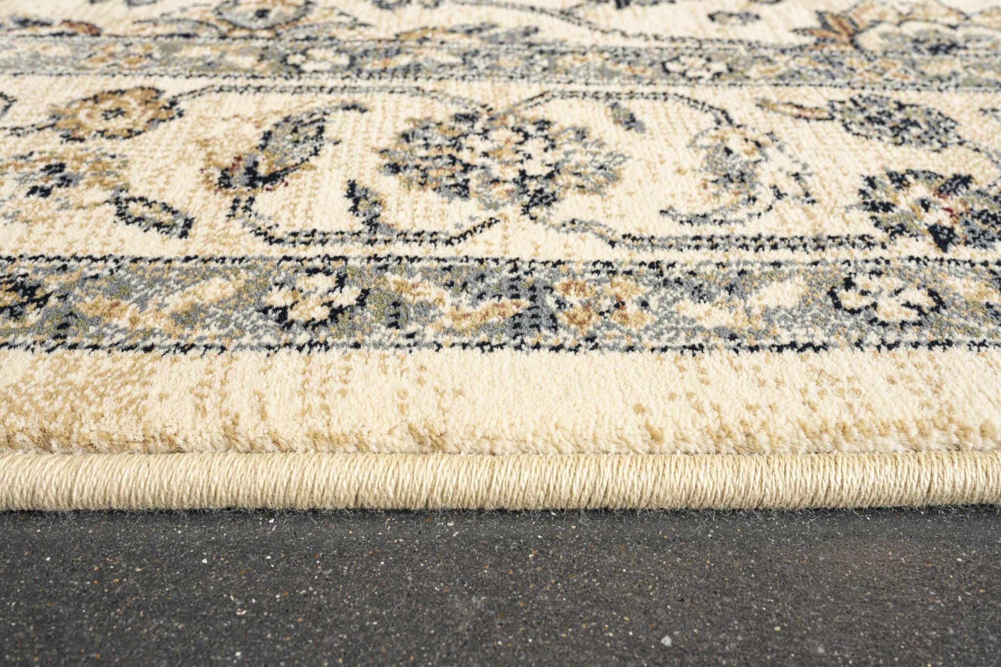Da Vinci Isfahan Floral Blue Rug