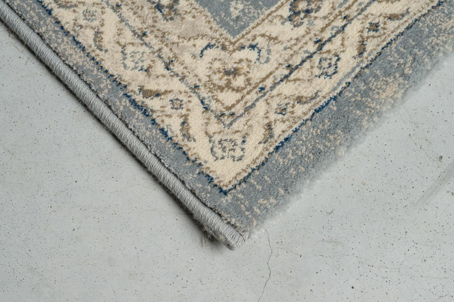 Da Vinci Faded Medallion Blue Rug