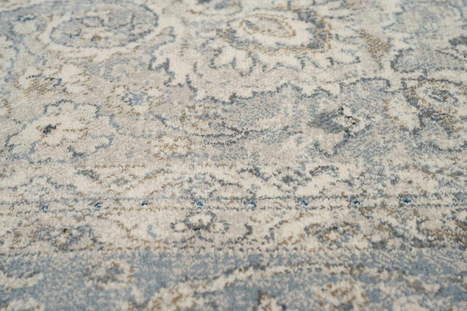 Da Vinci Faded Medallion Blue Rug