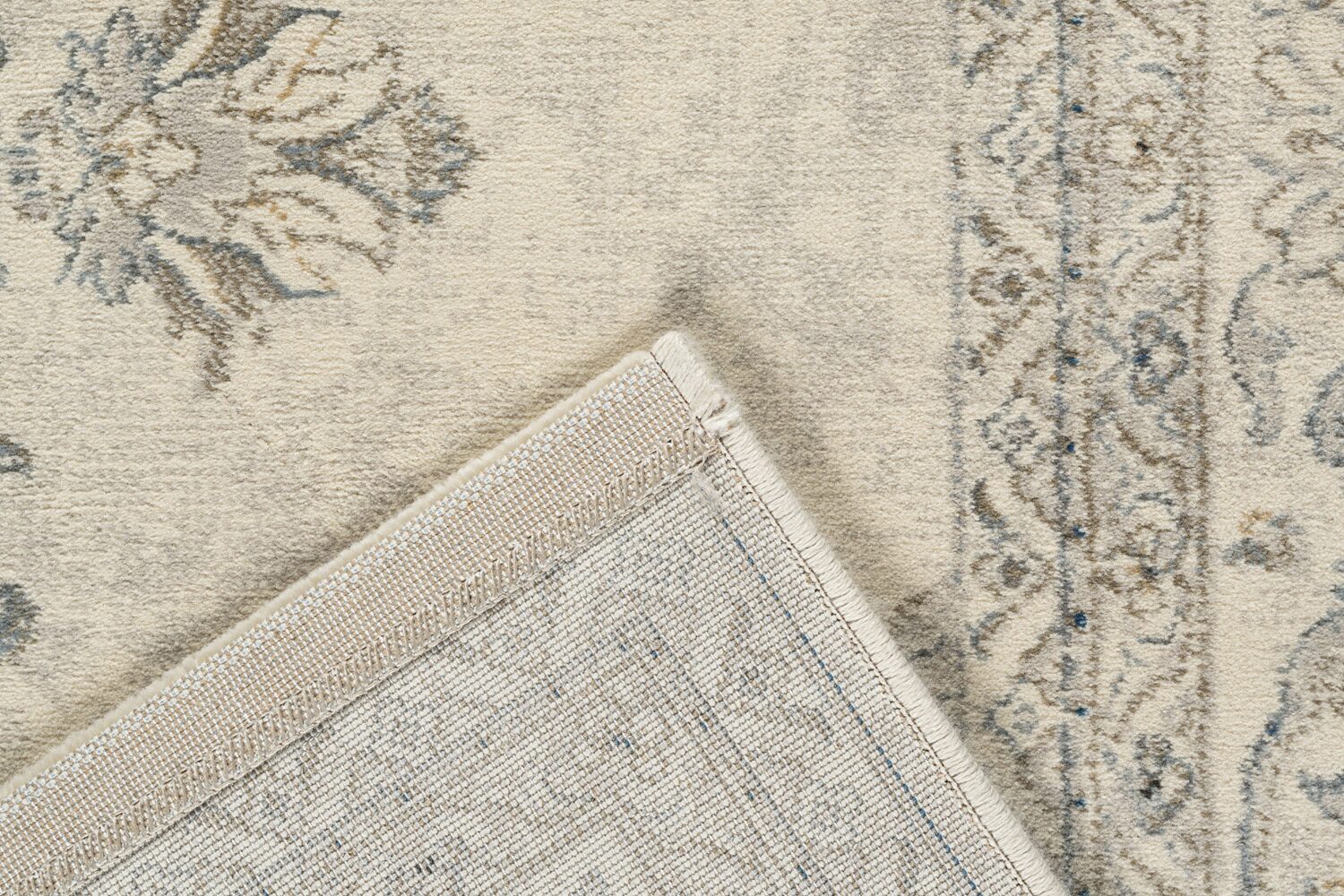 Da Vinci Faded Medallion Ivory Rug