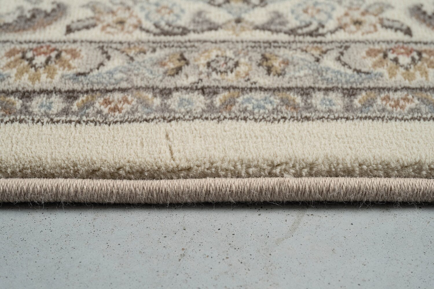 Da Vinci Classic Kashan Beige Rug