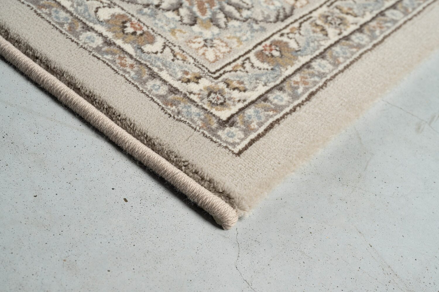 Da Vinci Classic Kashan Taupe Rug