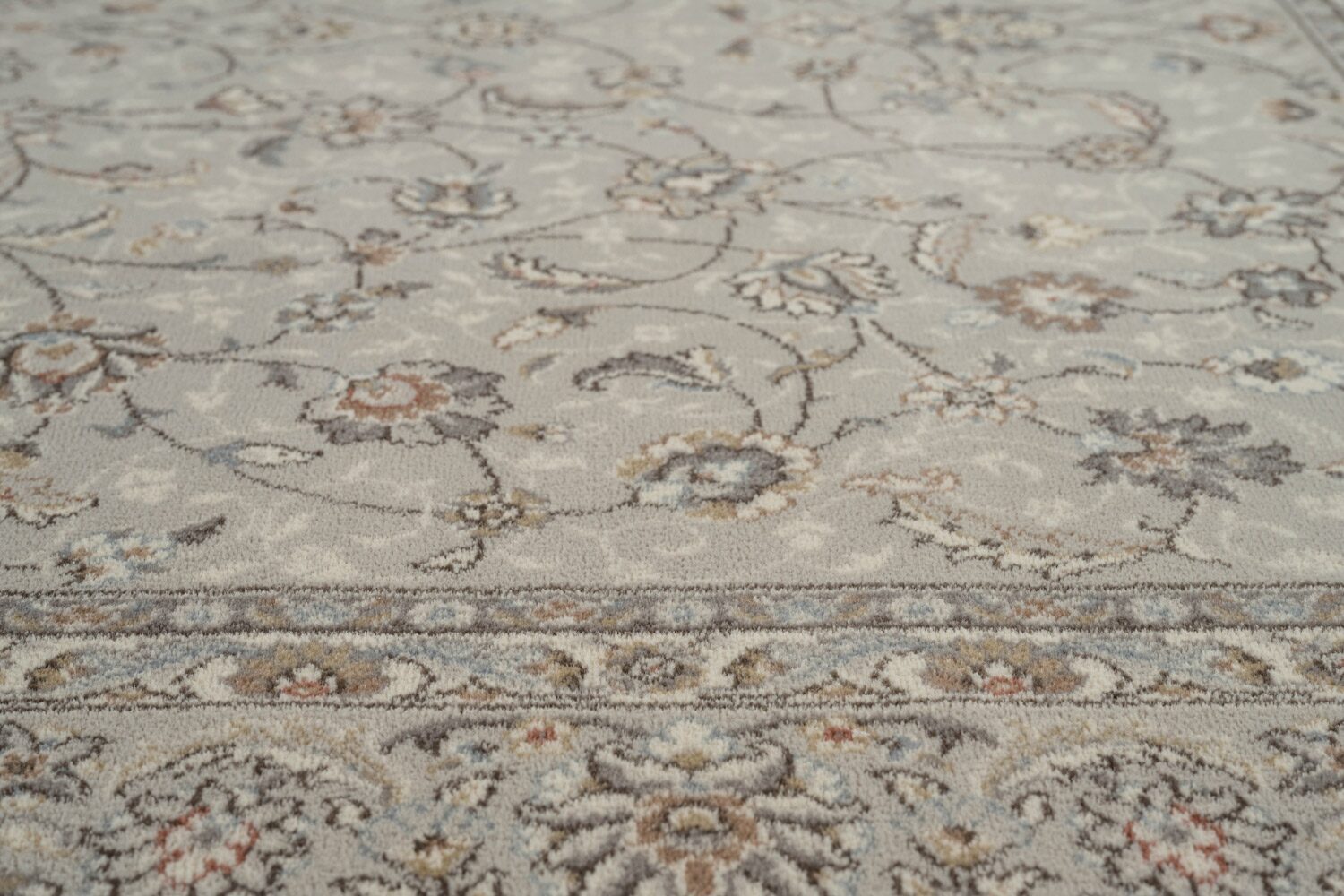 Da Vinci Classic Kashan Taupe Rug