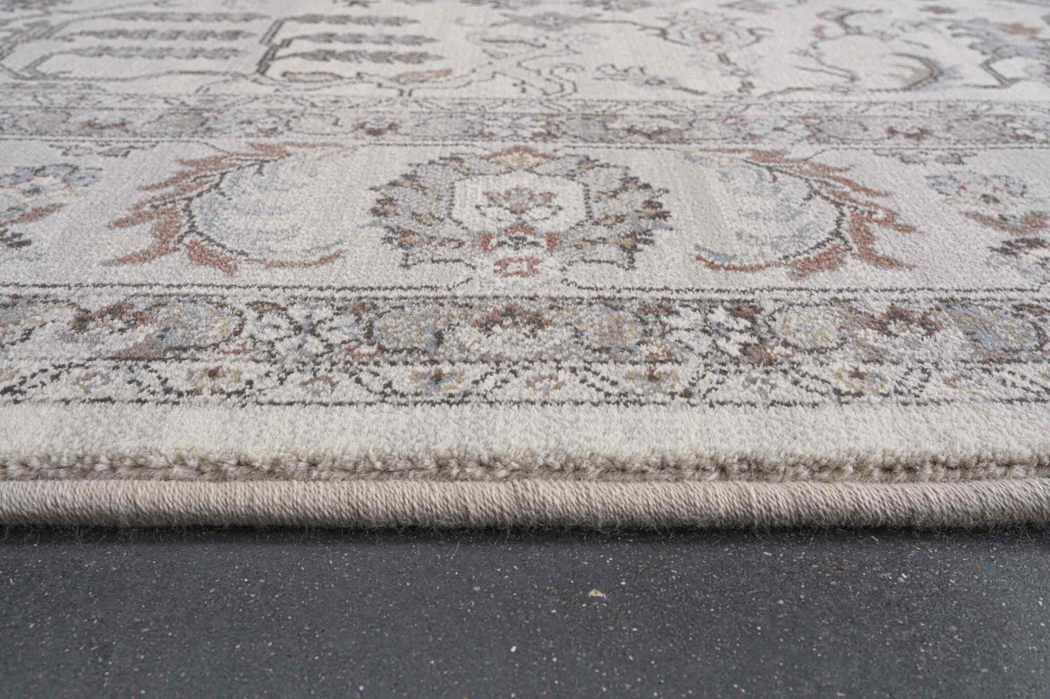 Da Vinci Tabriz Medallion Cream Rug