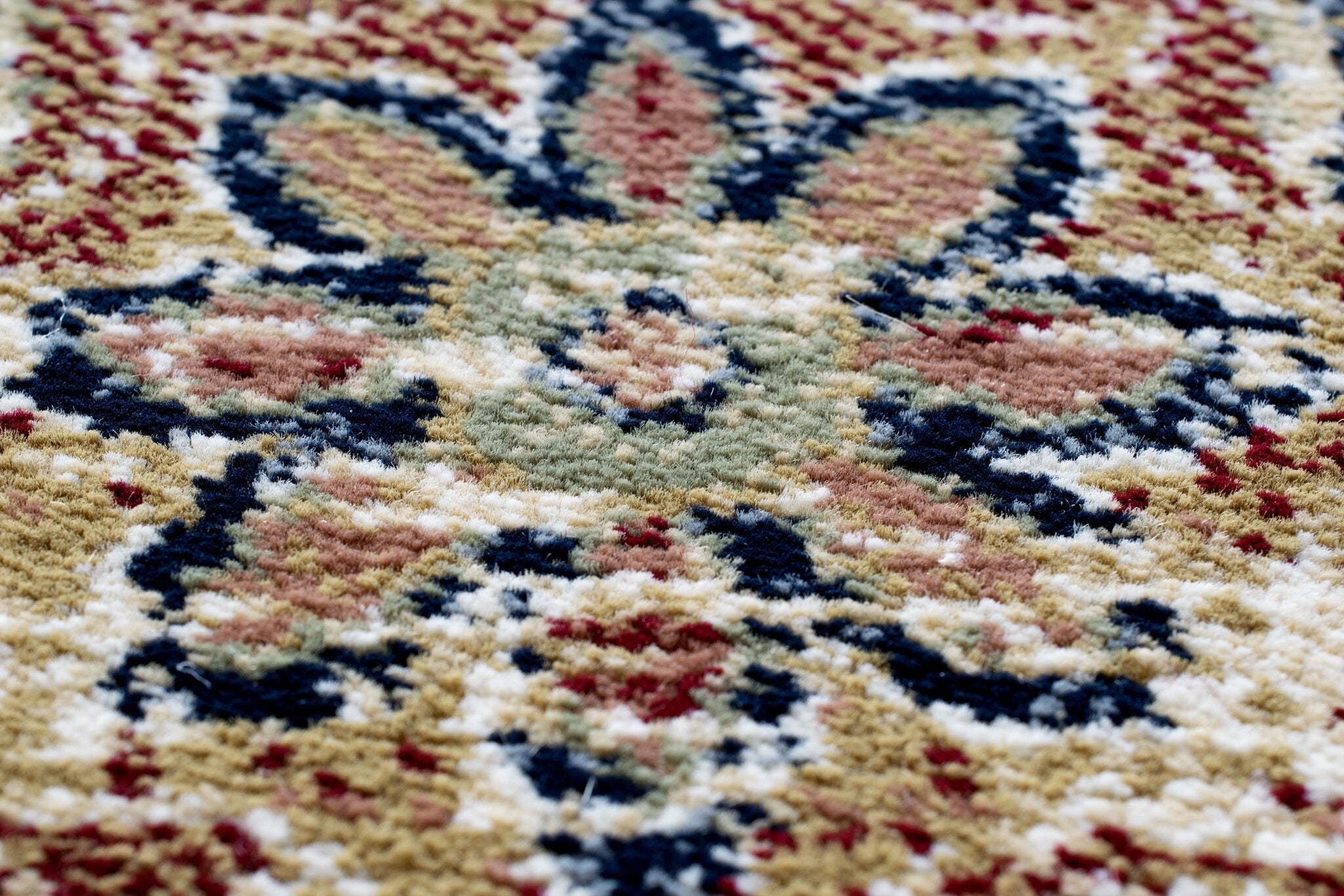 Da Vinci Kerman Medallion Red Rug