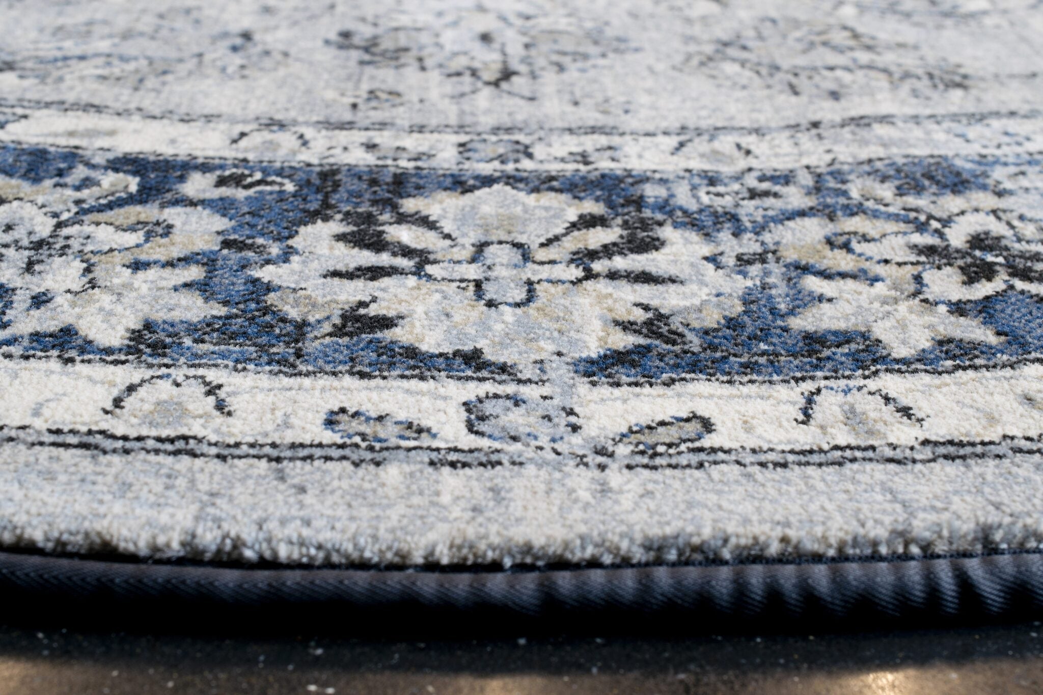 Da Vinci Kerman Medallion Blue Rug