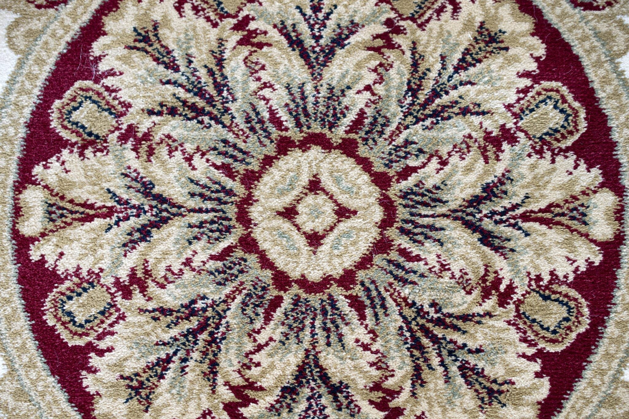 Da Vinci Aubusson Rosette Red Rug