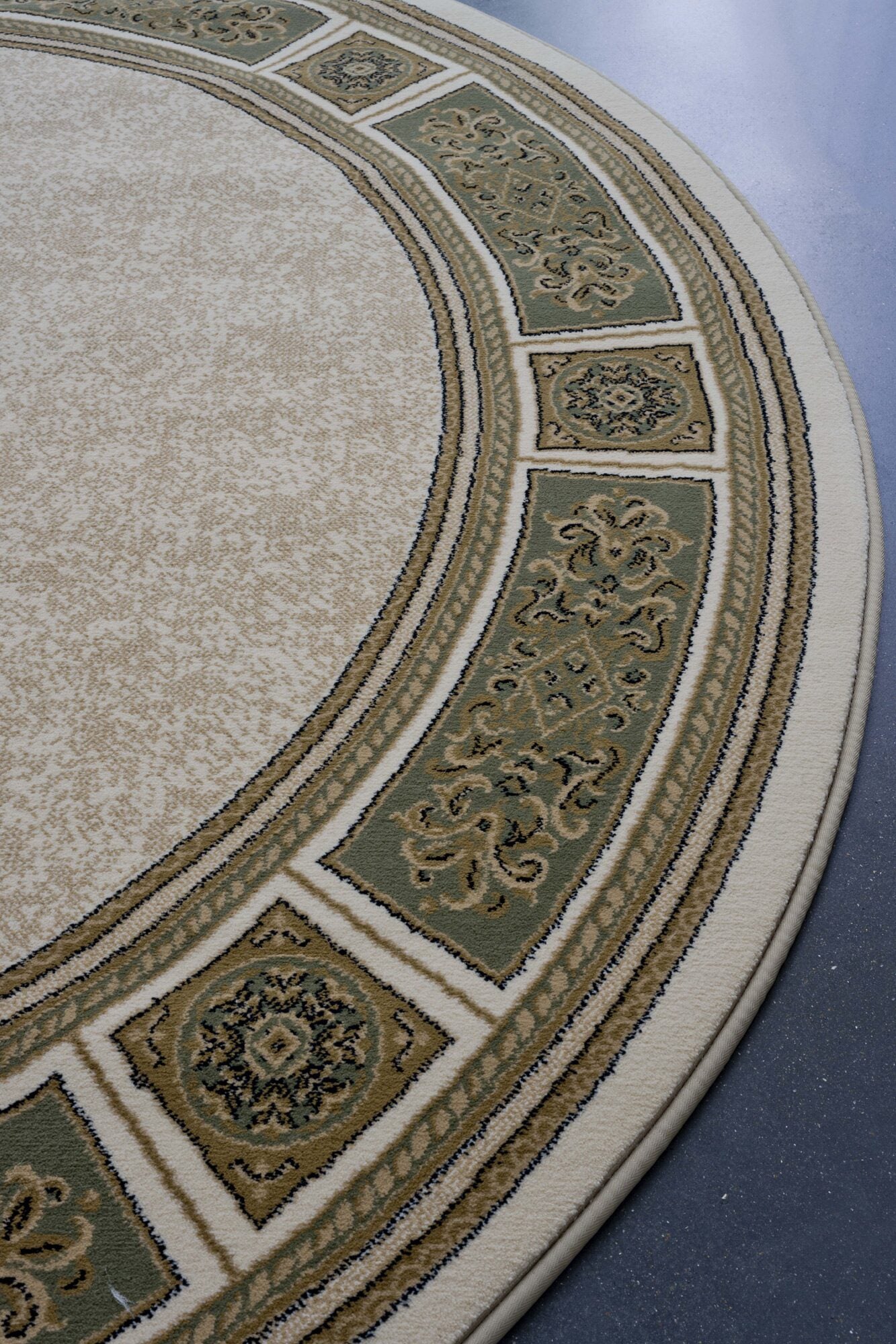 Da Vinci Aubusson Rosette Green Rug