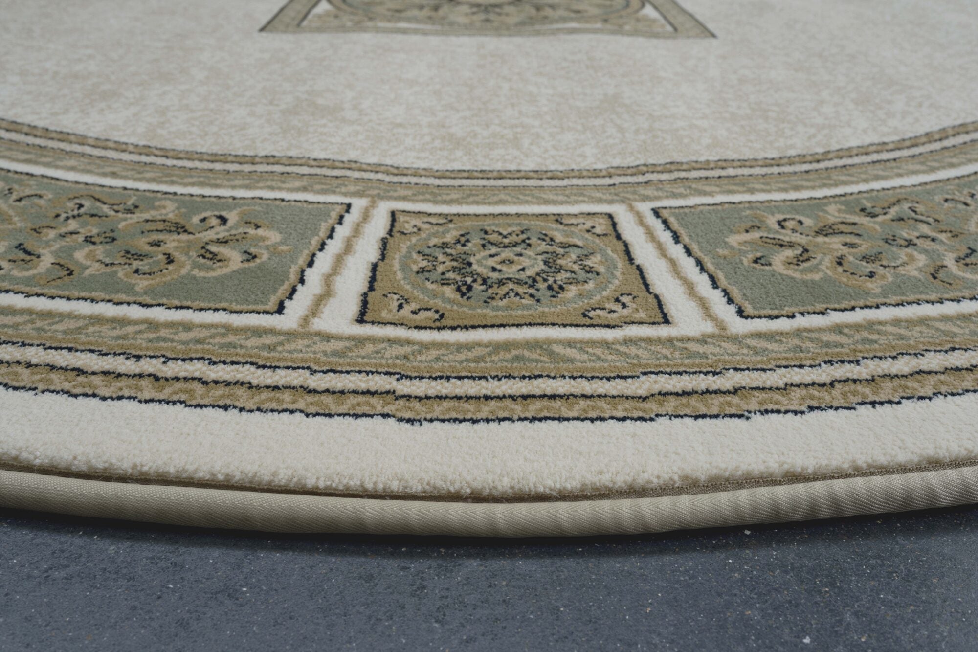 Da Vinci Aubusson Rosette Green Rug