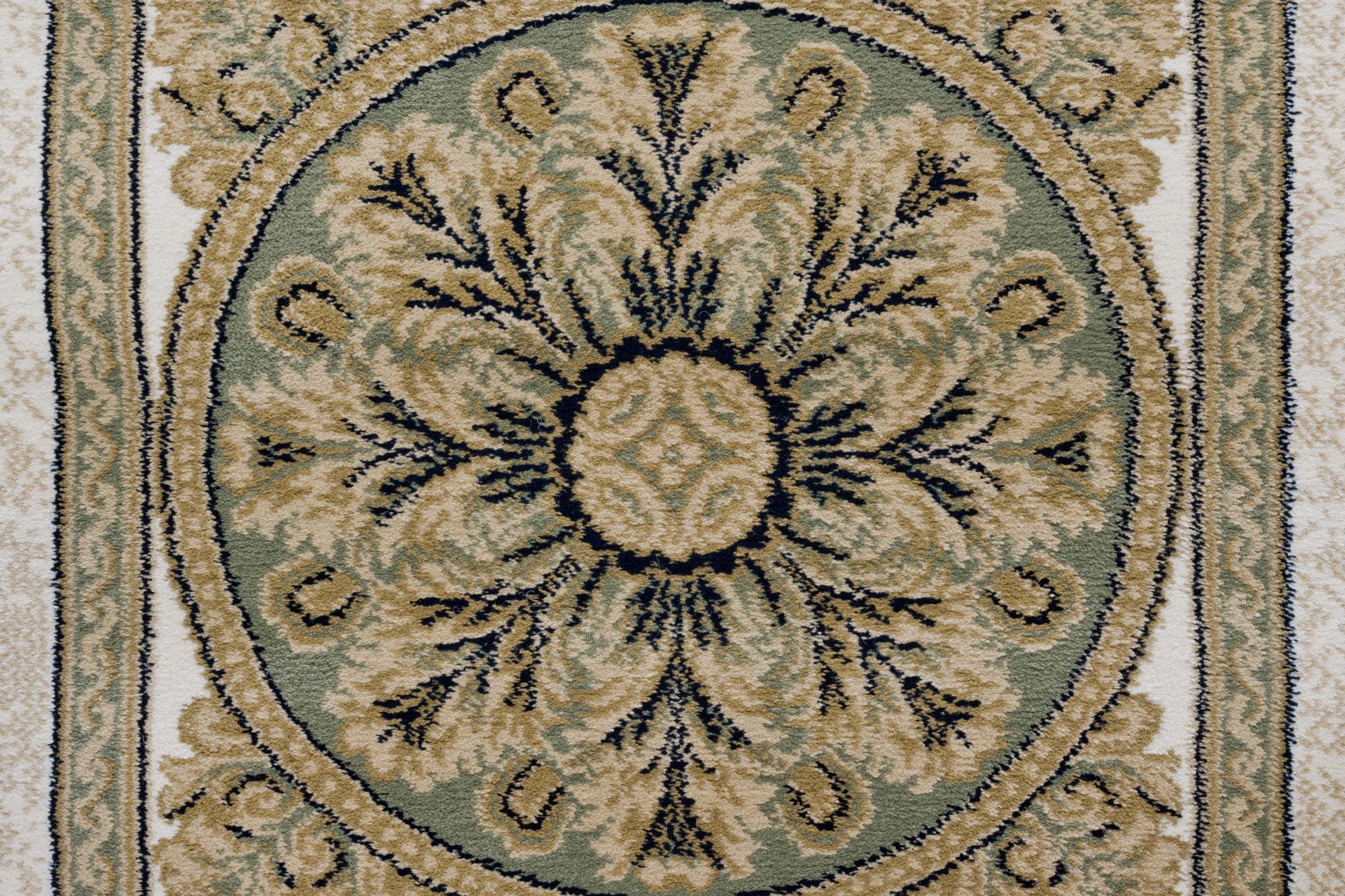 Da Vinci Aubusson Rosette Green Rug