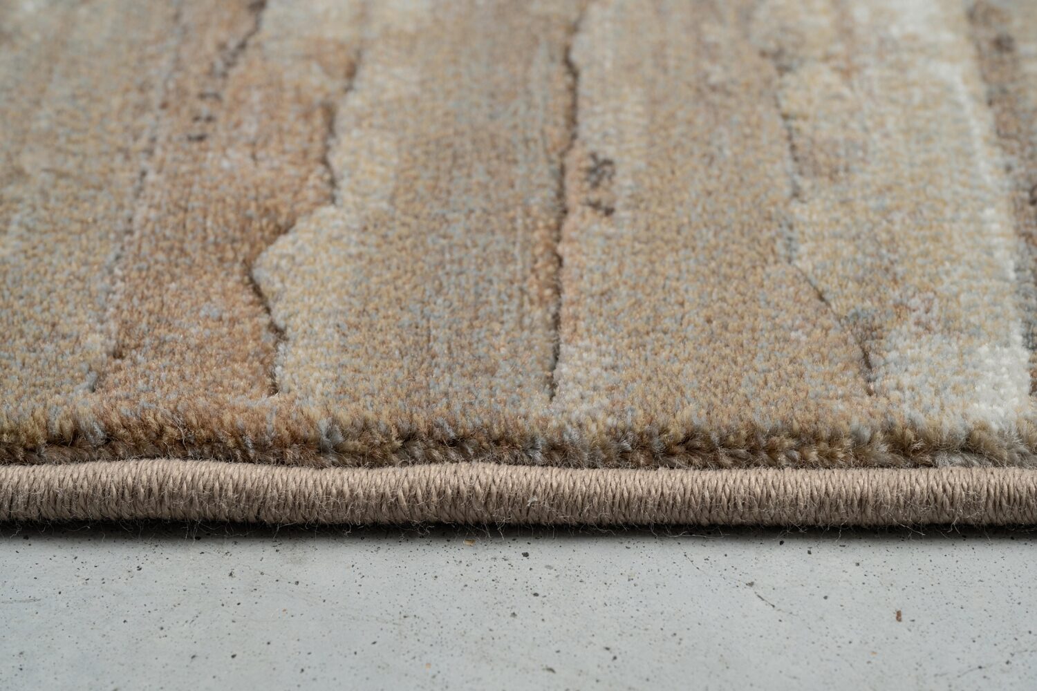Galleria Bordered Strdata Beige Rug