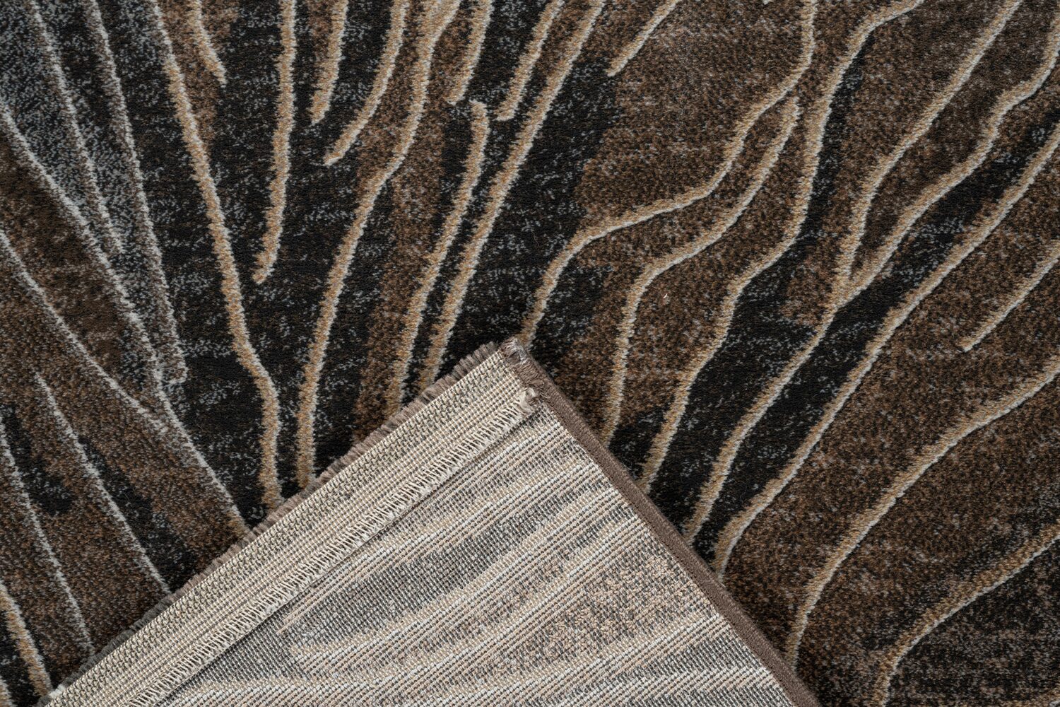 Galleria Coral Vein Brown Rug
