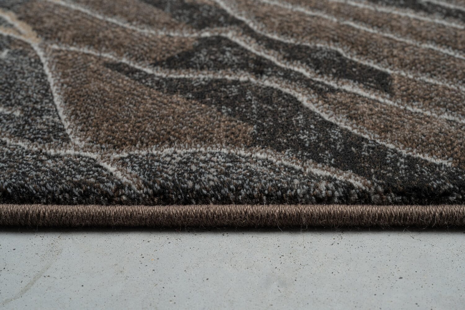 Galleria Coral Vein Brown Rug