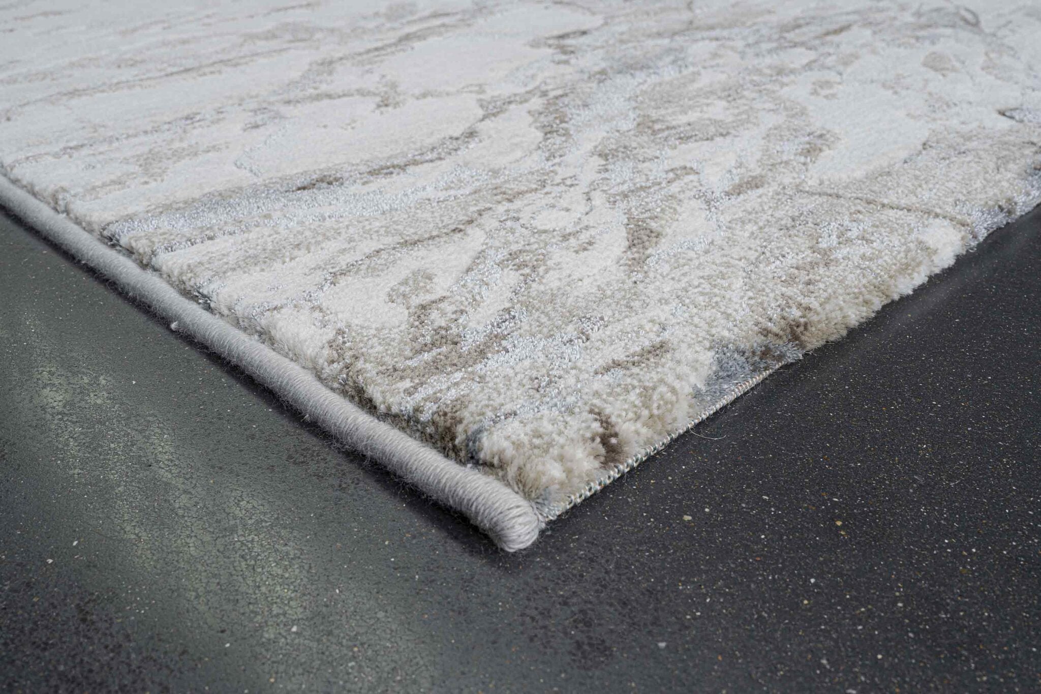 Quartz Marble Vein Grey Rug