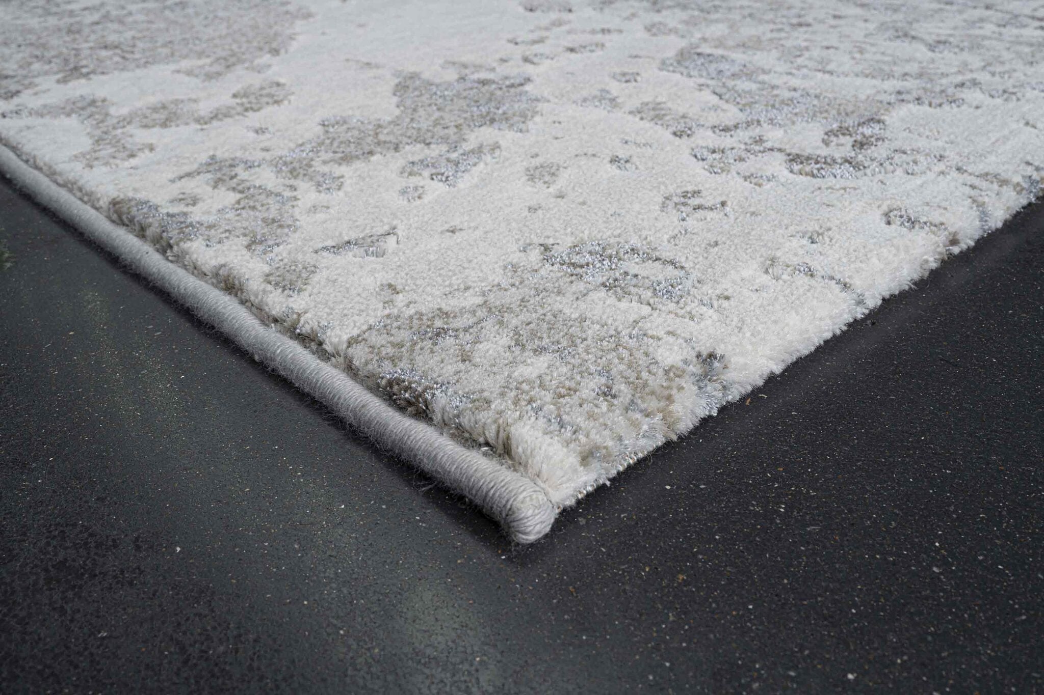 Quartz Weathered Stone Grey Blue Rug