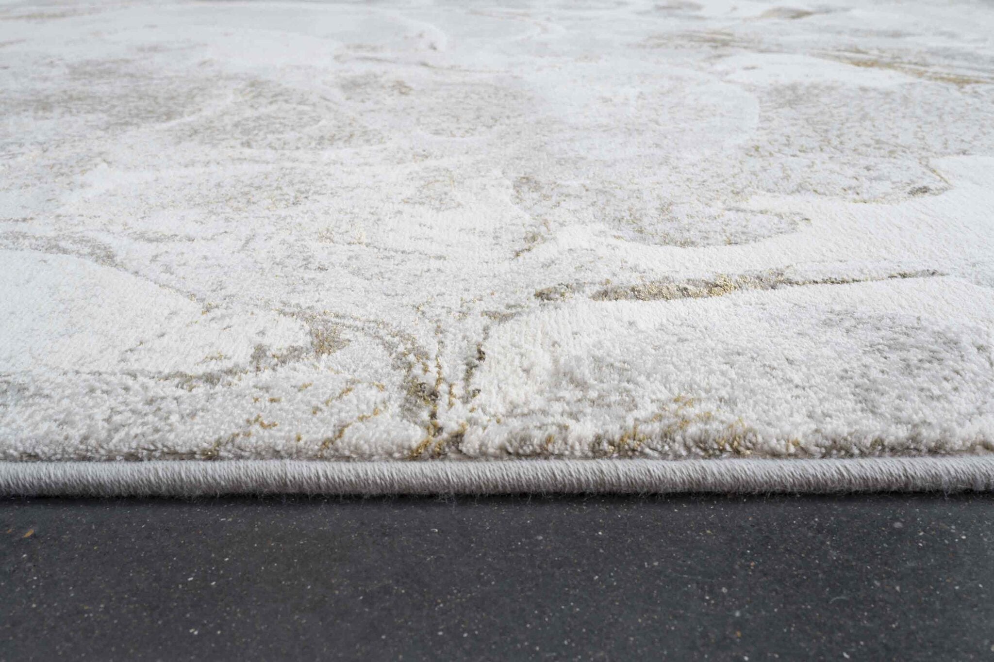 Quartz Swirled Marble Cream Gold Rug