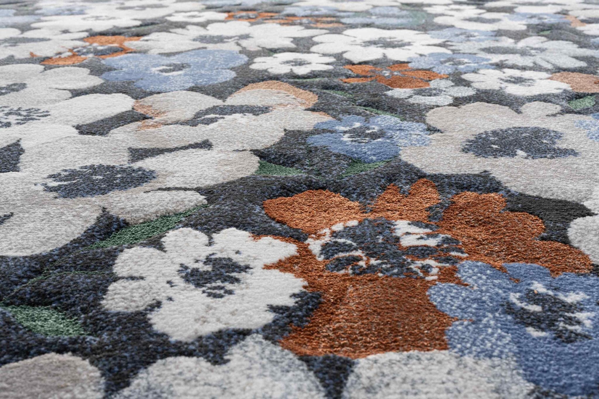 Quartz Ditsy Floral Blue Rug