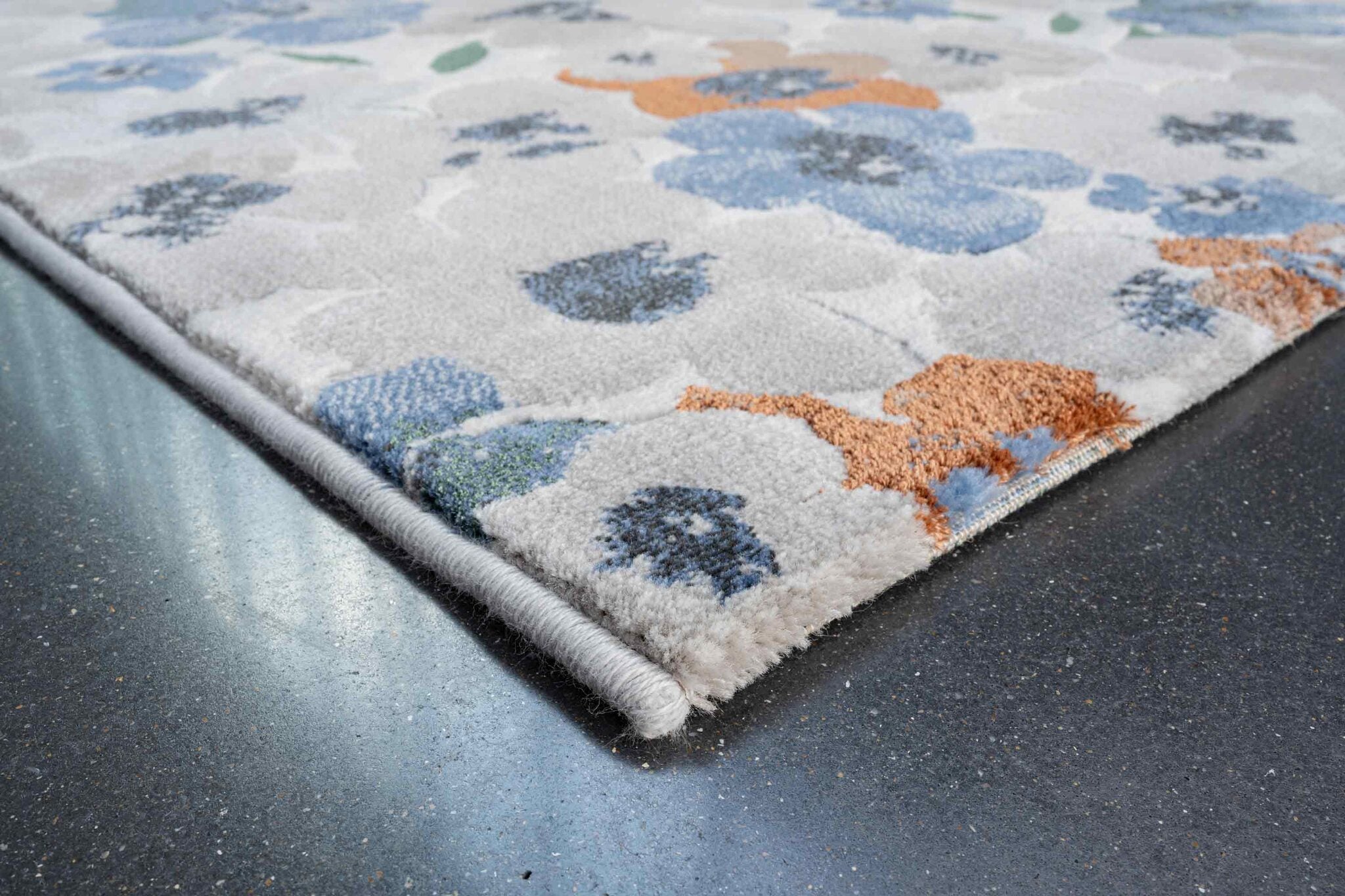 Quartz Ditsy Floral Blue (9262) Rug