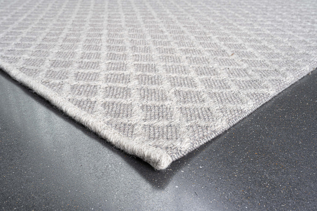 High Line Diamond Lattice Grey Rug