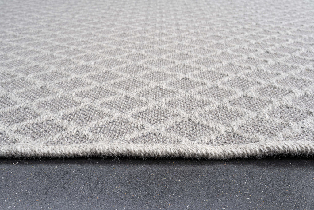 High Line Diamond Lattice Grey Rug