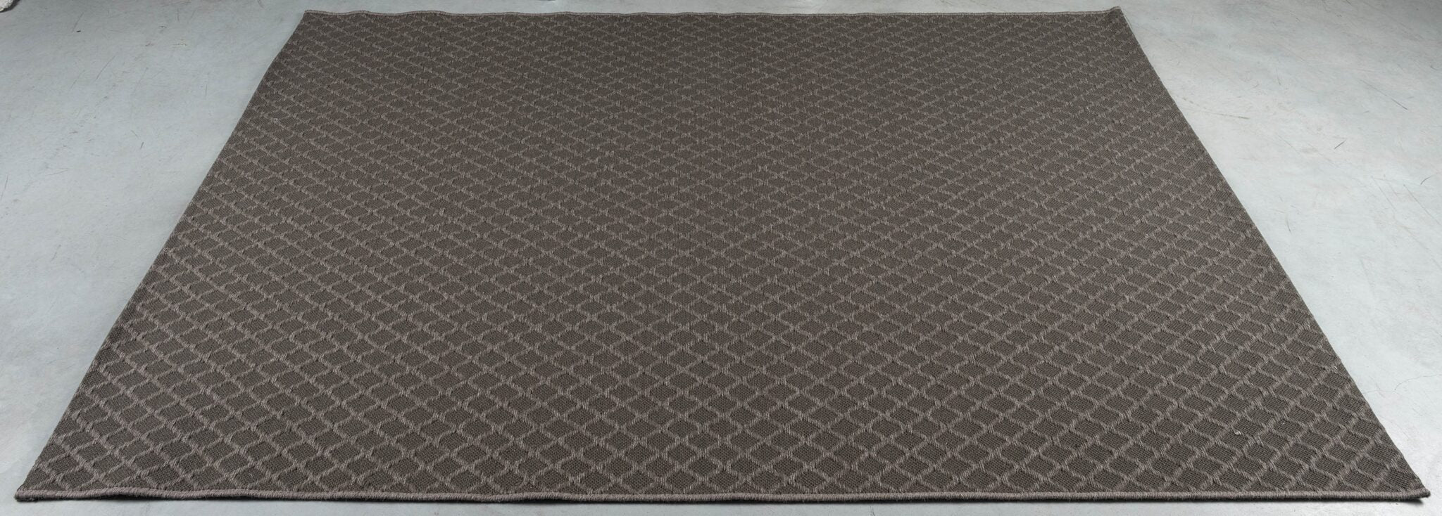 High Line Diamond Lattice Charcoal Rug