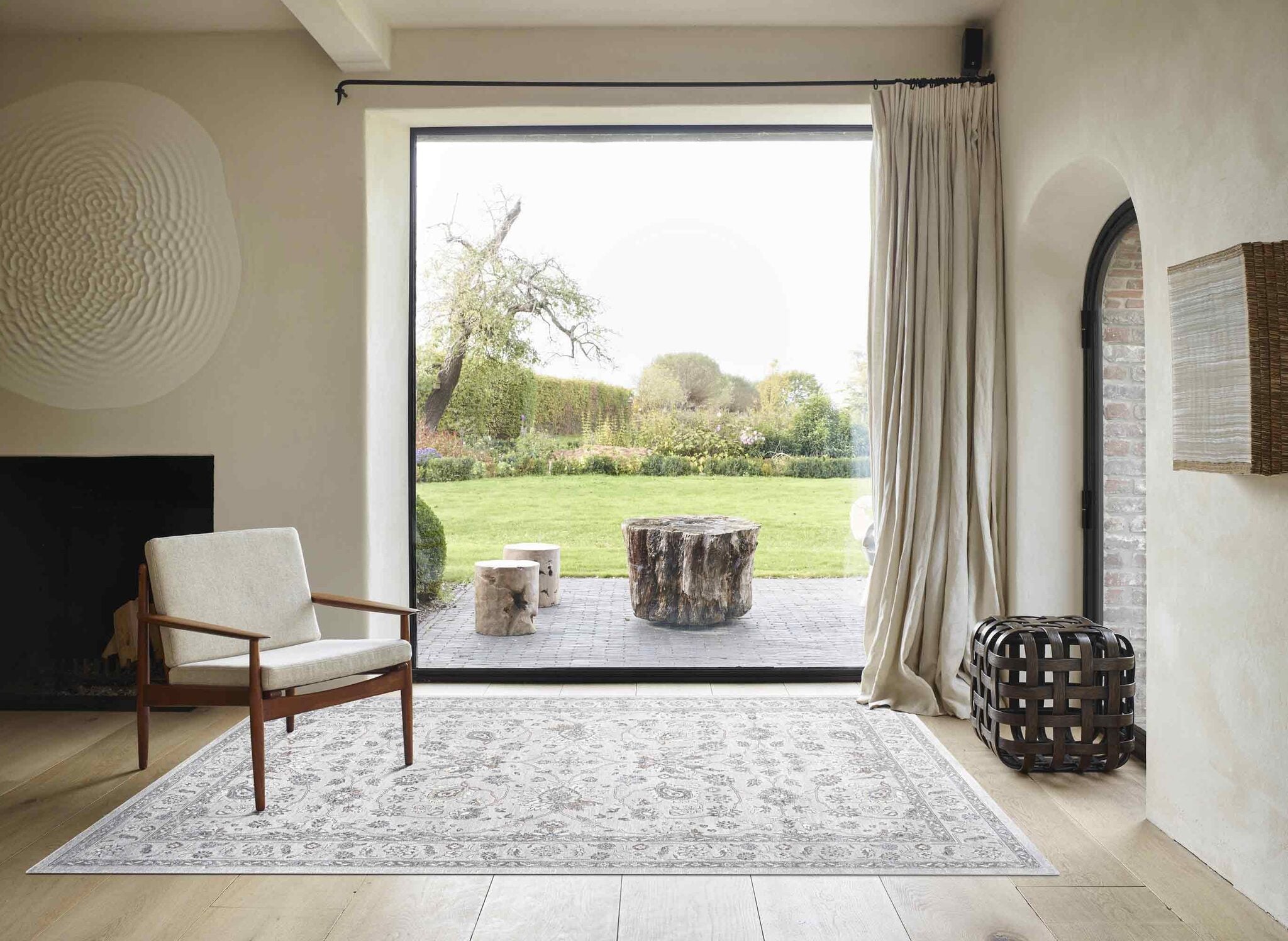 Da Vinci Isfahan Floral Taupe Rug