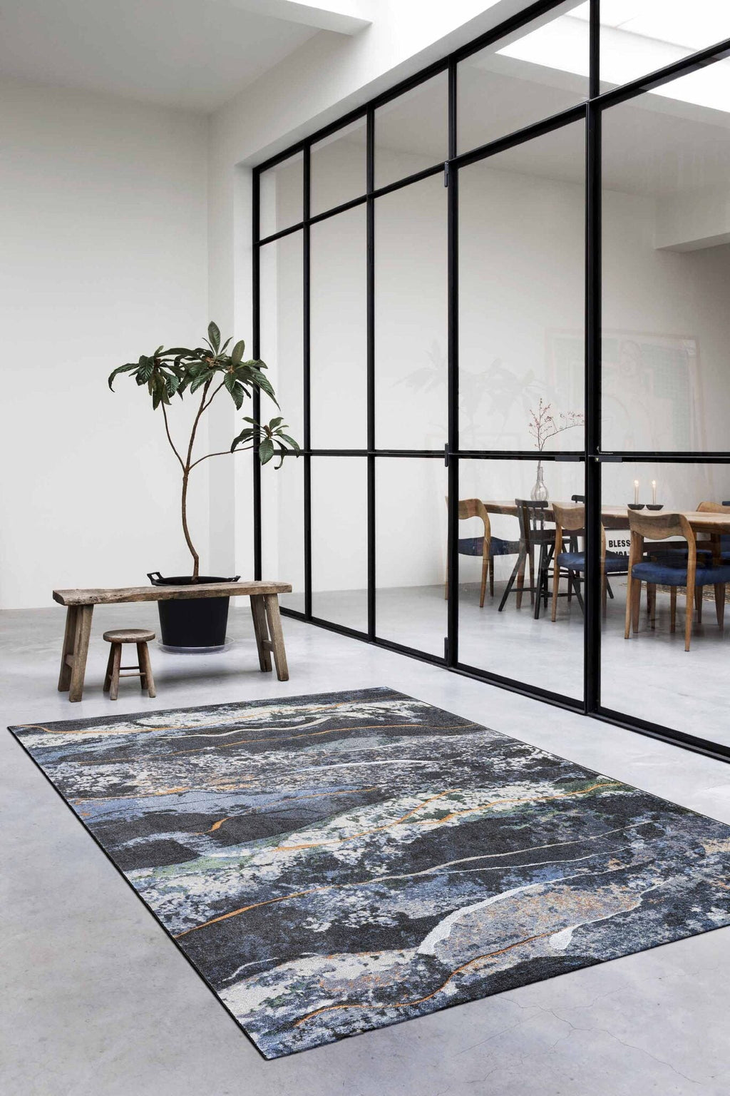 Quartz Mineral Flow Blue Rug