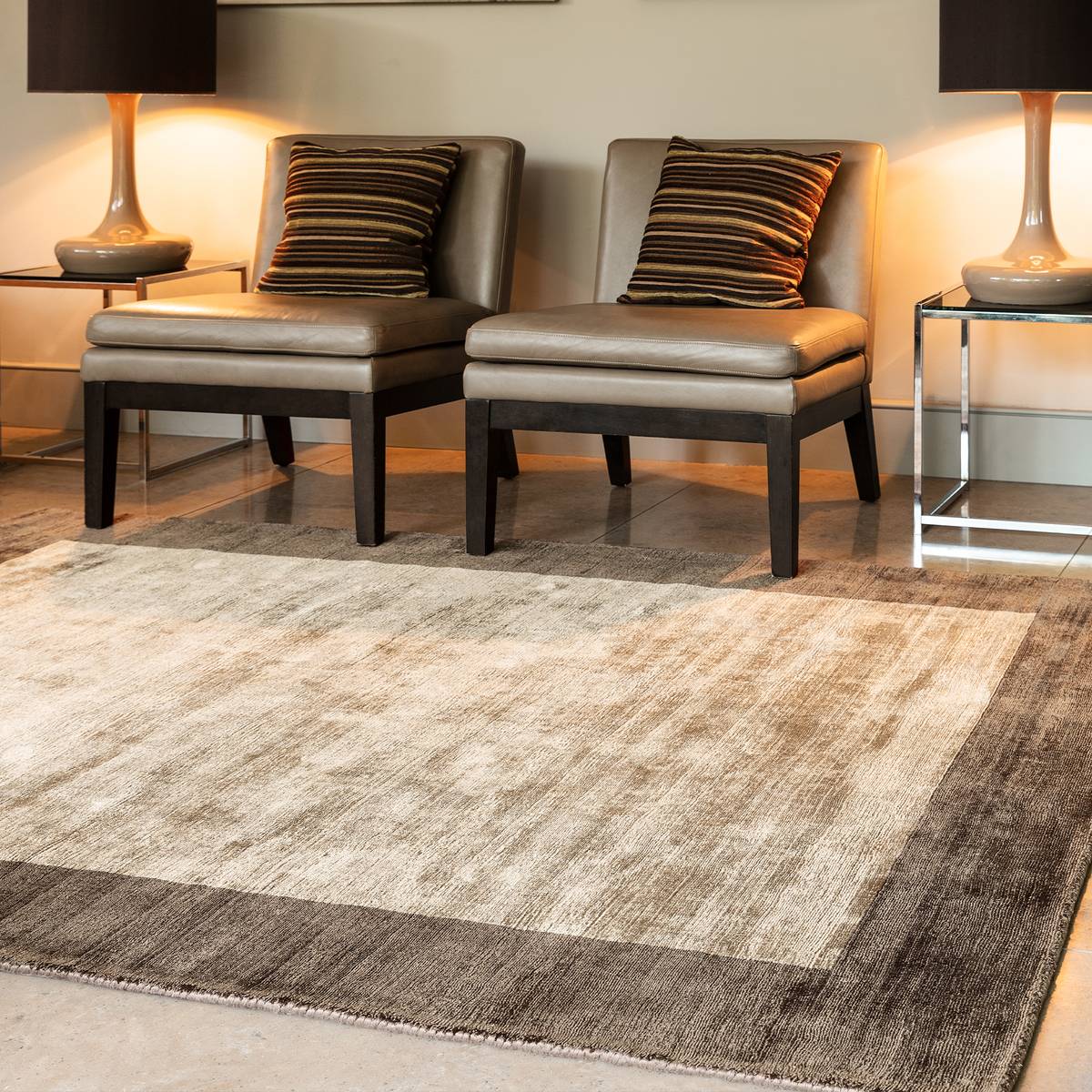 Blade Border Choco Mocha Rug