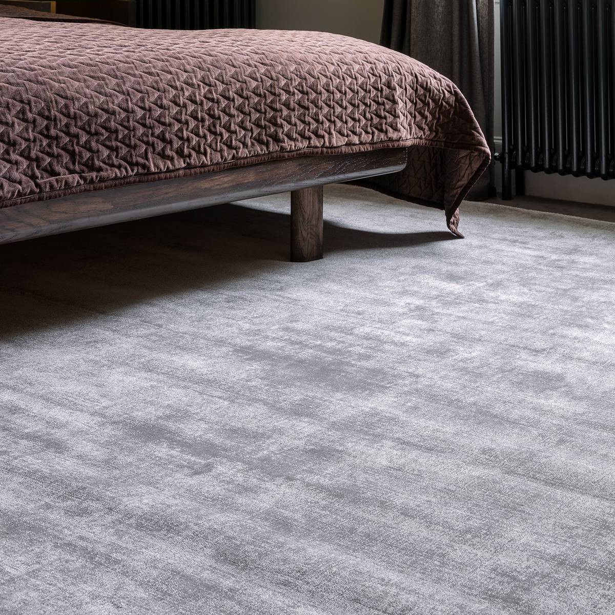 Blade Silver Rug