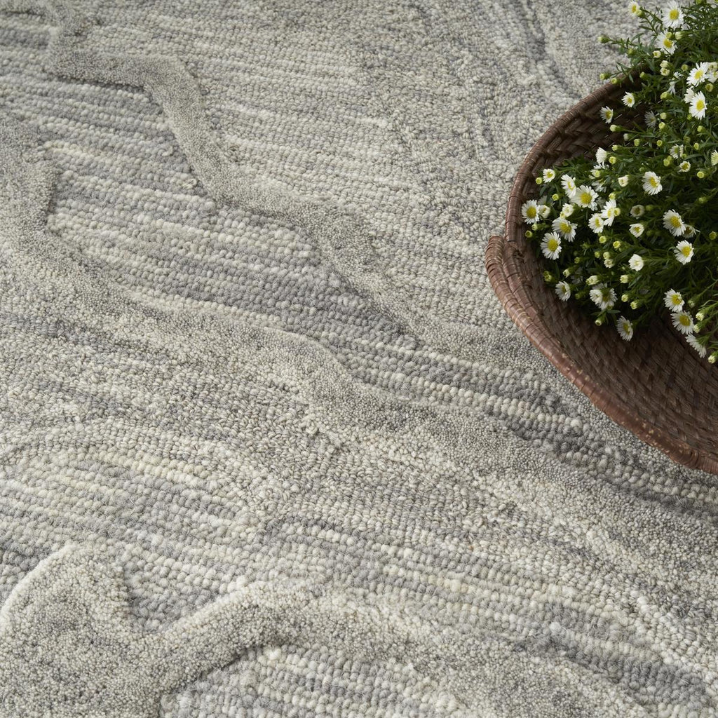 Graceful Grey Rug