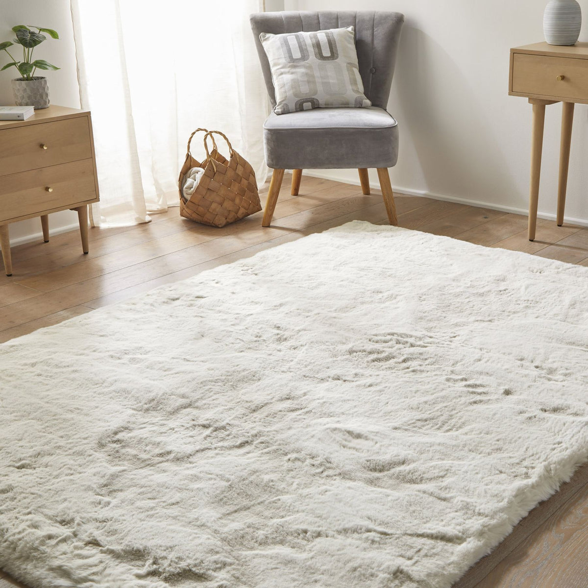 Heavenly Dove Faux Fur Rug