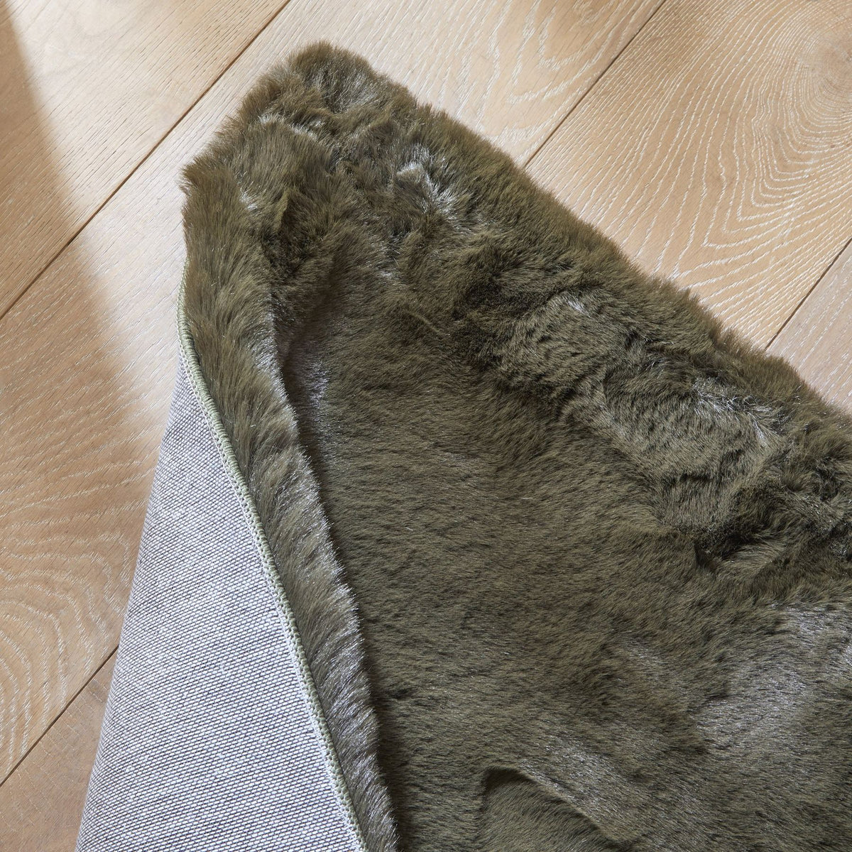 Heavenly Emerald Faux Fur Rug