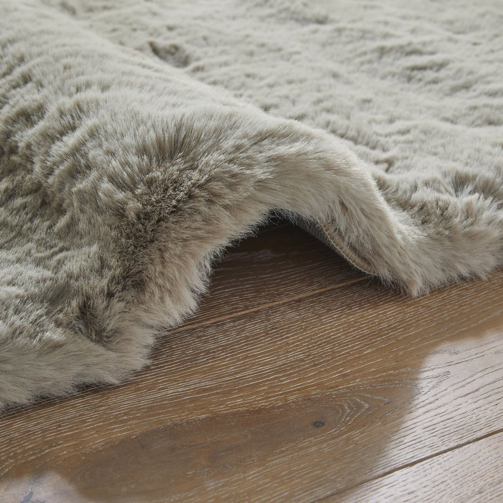 Heavenly Mink Faux Fur Rug