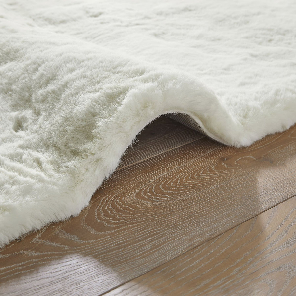 Heavenly Polar Faux Fur Rug