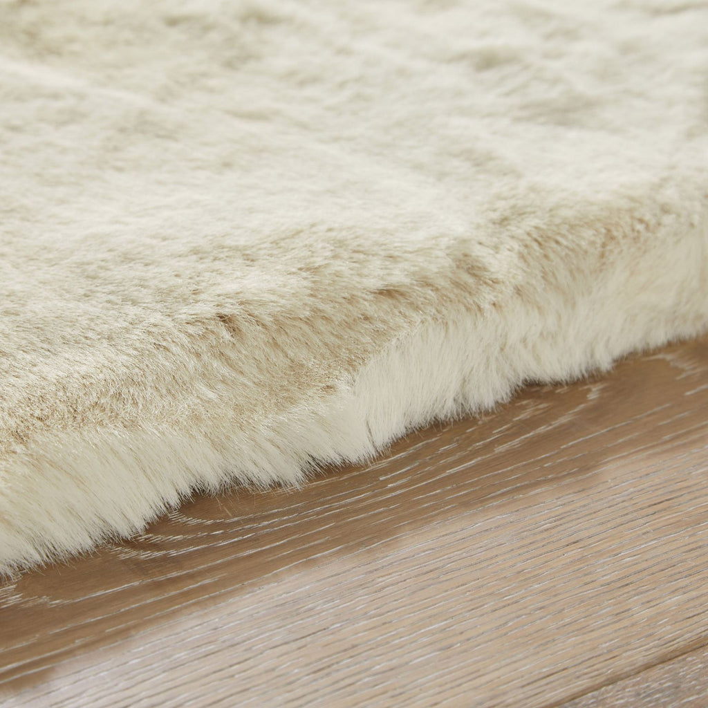 Heavenly Shell Faux Fur Rug