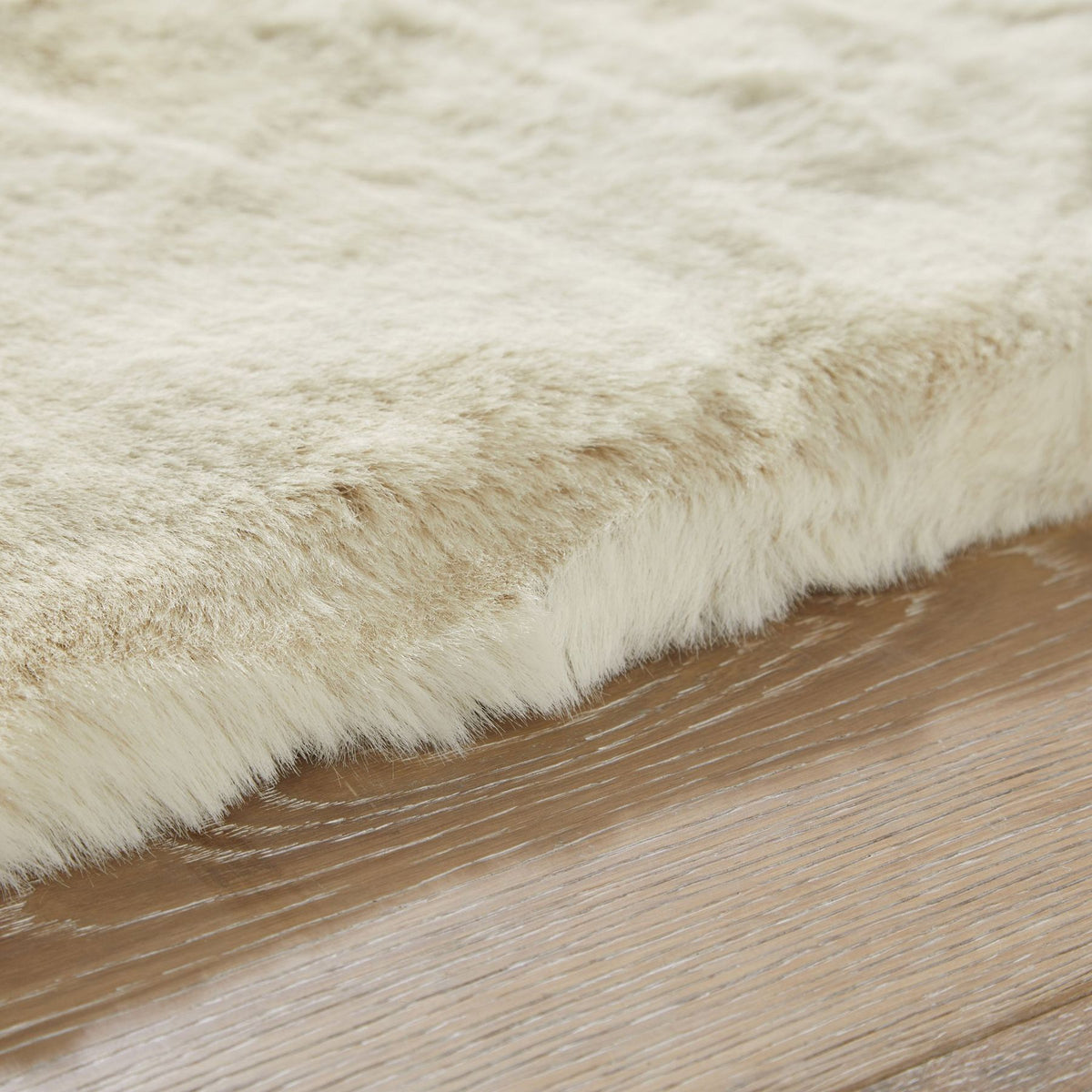 Heavenly Shell Faux Fur Rug