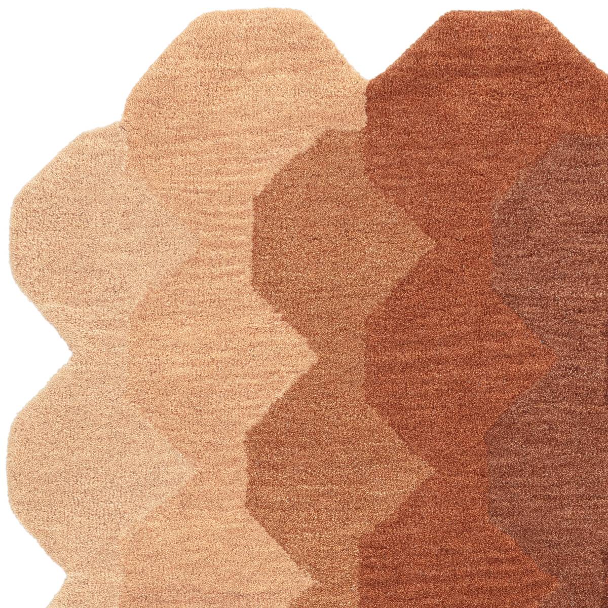 Hive Rust Rug